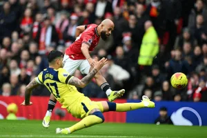 Man Utd 1-0 Tottenham (hiệp 1): Mbeumo ghi bàn