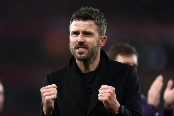 Man Utd thắng 3 trận liên tiếp, HLV Michael Carrick ca ngợi học trò